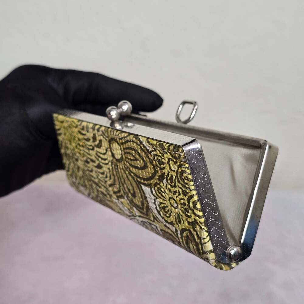 Vintage Mid-Century Hard Shell Case with Black and Yellow Floral Pattern - Picture 4 of 8